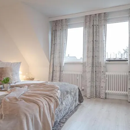 בית נופש Haus Flocke Sueder16a